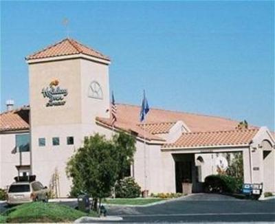 фото отеля Holiday Inn Express Barstow
