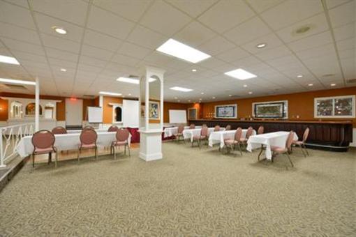 фото отеля Best Western Midway Hotel Green Bay