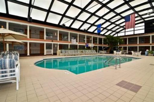 фото отеля Best Western Midway Hotel Green Bay