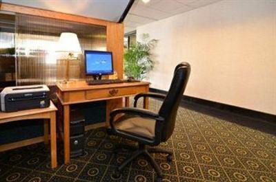 фото отеля Best Western Midway Hotel Green Bay