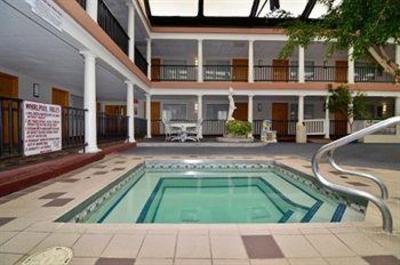 фото отеля Best Western Midway Hotel Green Bay