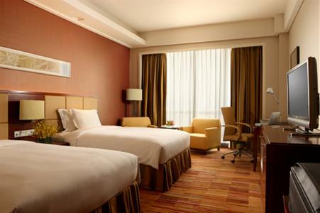 фото отеля Crowne Plaza Hotel Zhongshan Xiaolan