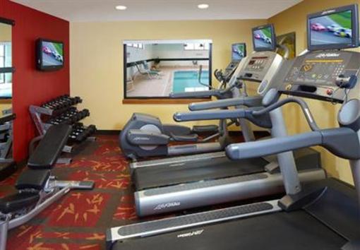 фото отеля Courtyard by Marriott Bettendorf Quad Cities