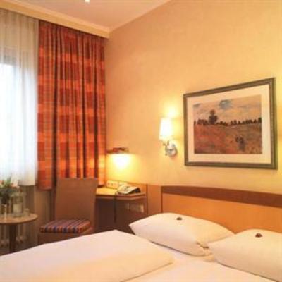 фото отеля Hotel Hauser Munich