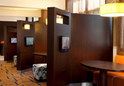 фото отеля Courtyard by Marriott Dallas Addison/Quorum Drive