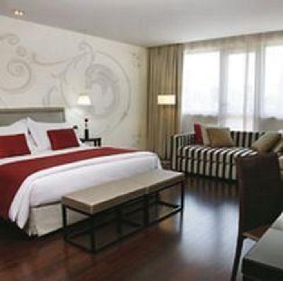 фото отеля NH City Hotel