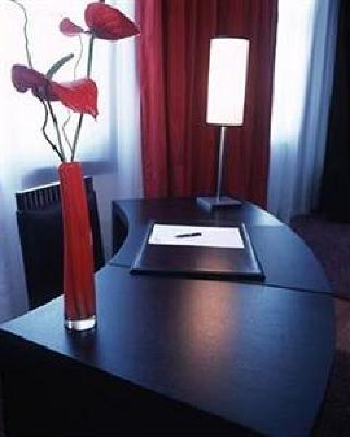фото отеля NH City Hotel