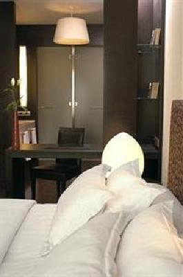 фото отеля NH City Hotel