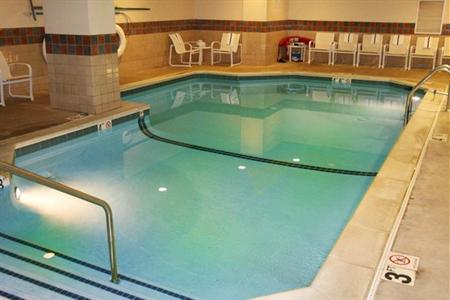 фото отеля Hampton Inn & Suites Reagan National Airport