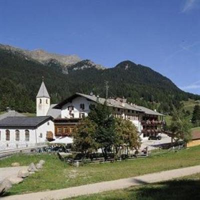 фото отеля Gasthof Zum Hirschen Senale-San Felice