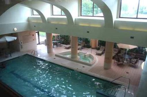 фото отеля Embassy Suites Boston Waltham