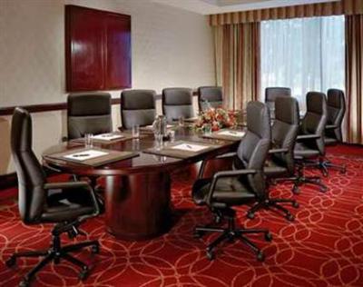 фото отеля Embassy Suites Boston Waltham