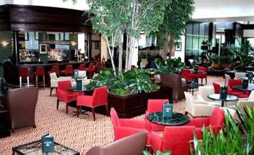 фото отеля Embassy Suites Boston Waltham