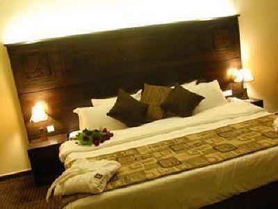 фото отеля Sun Hills Suites Hotel Maameltein