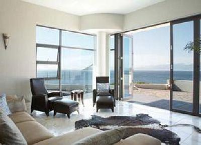 фото отеля Whale Sanctuary Lodge Gansbaai