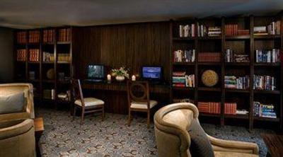 фото отеля L'Hermitage Hotel