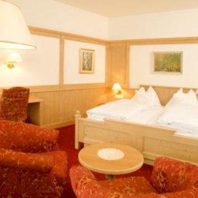 фото отеля Hotel Goldenes Roessl