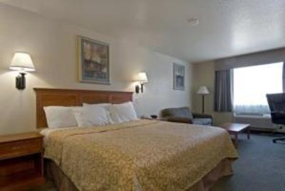 фото отеля BEST WESTERN PLUS Westchase Mini-Suites