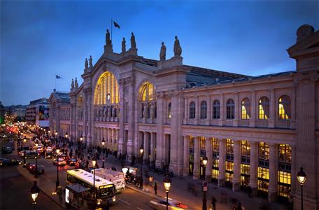 фото отеля Kyriad Paris 10 - Gare du Nord