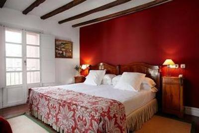 фото отеля Hotel Churrut Vera de Bidasoa