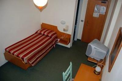 фото отеля Hotel Rezia Chiesa in Valmalenco