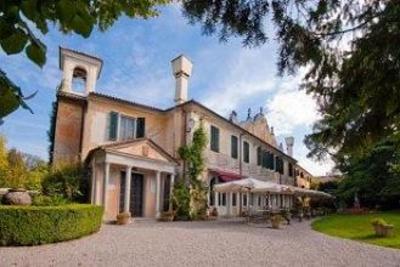 фото отеля Hotel Villa Luppis