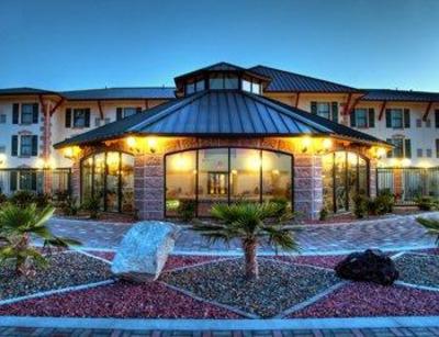 фото отеля BEST WESTERN Swiss Chalet Hotel & Suites