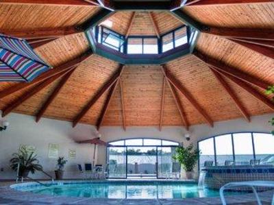 фото отеля BEST WESTERN Swiss Chalet Hotel & Suites