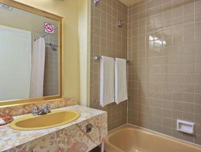 фото отеля Howard Johnson Plaza Hotel Windsor Central