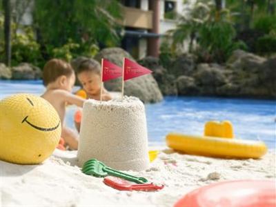 фото отеля Grand Tropic Suites Hotel
