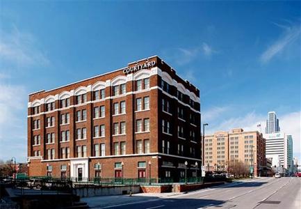 фото отеля Courtyard by Marriott Omaha Downtown