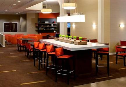 фото отеля Courtyard by Marriott Omaha Downtown
