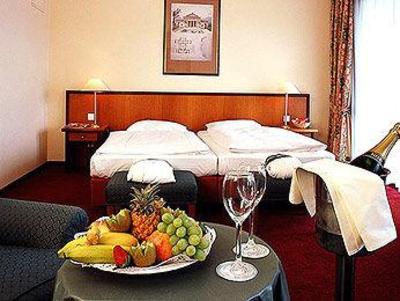 фото отеля Mercure Hotel Berlin Hennigsdorf