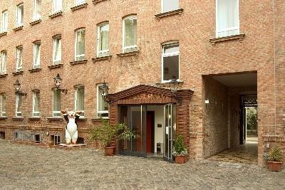 фото отеля Ibis Styles Berlin City Ost