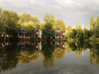 фото отеля Hotel L'ile Du Saussay Itteville