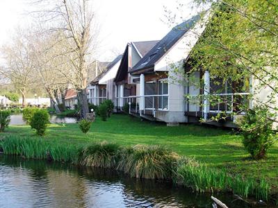фото отеля Hotel L'ile Du Saussay Itteville