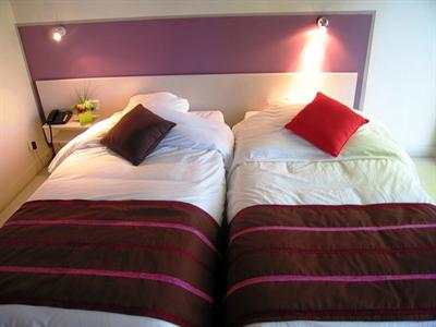 фото отеля Hotel L'ile Du Saussay Itteville