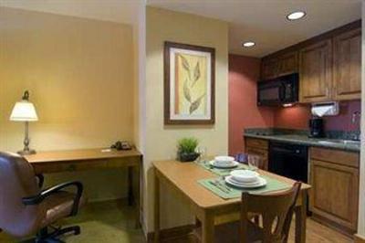 фото отеля Homewood Suites Omaha Downtown