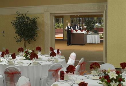 фото отеля Doubletree by Hilton Tucson - Reid Park
