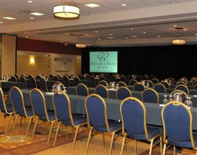 фото отеля Doubletree by Hilton Tucson - Reid Park