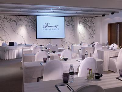 фото отеля Fairmont Bab Al Bahr