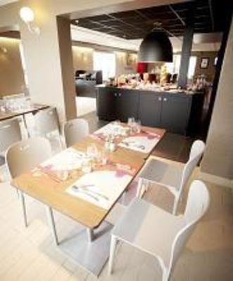 фото отеля Campanile Hotel Pontarlier