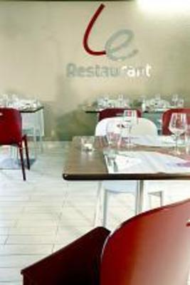 фото отеля Campanile Hotel Pontarlier