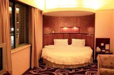 фото отеля Silver Bay Bailing Business Hotel Guangzhou