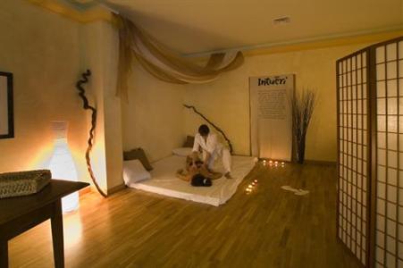 фото отеля Relais Borgo Brufa Hotel Torgiano