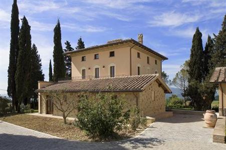 фото отеля Relais Borgo Brufa Hotel Torgiano