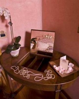 фото отеля Relais Borgo Brufa Hotel Torgiano