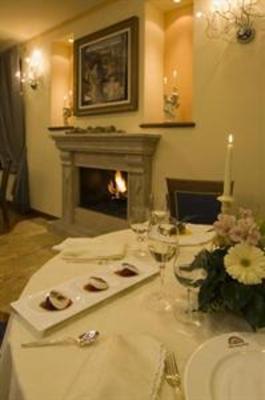 фото отеля Relais Borgo Brufa Hotel Torgiano