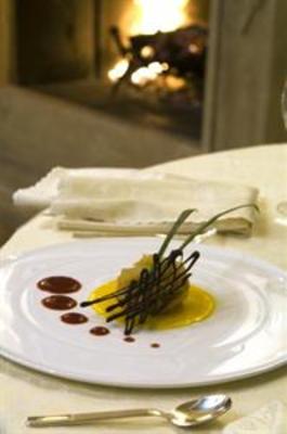 фото отеля Relais Borgo Brufa Hotel Torgiano