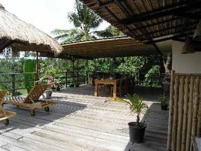 фото отеля The 4 Fish Guesthouse Manado